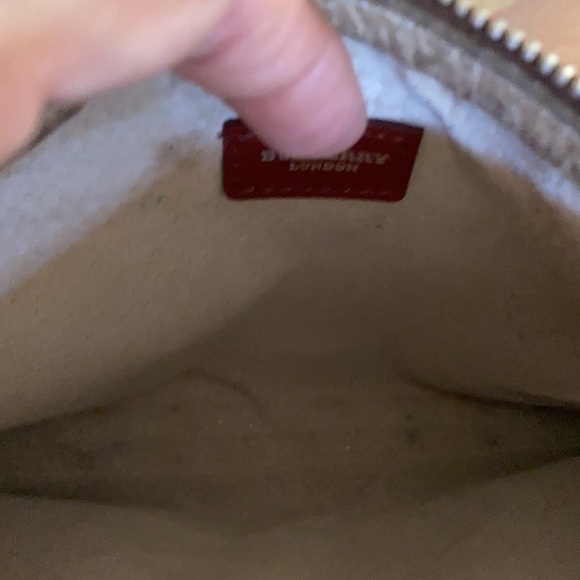 Burberry small shoulder bag in leather - Picture 3 of 6